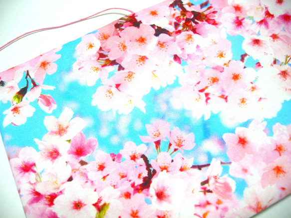 最後の一点♪【ブックカバー さくらサクラ桜満開リアルプリント＆スカイブルー♪文庫本サイズ♪】 6枚目の画像