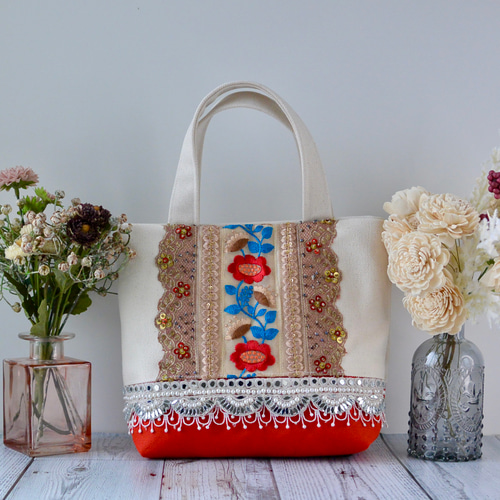 インド刺繍リボンのキラキラ輝くレーストートバッグ【Sサイズ インド刺繍リボンのキラキラ輝くレーストートバッグ【Sサイズ