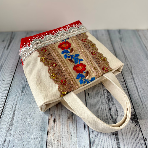 インド刺繍リボンのキラキラ輝くレーストートバッグ【Sサイズ】 トート