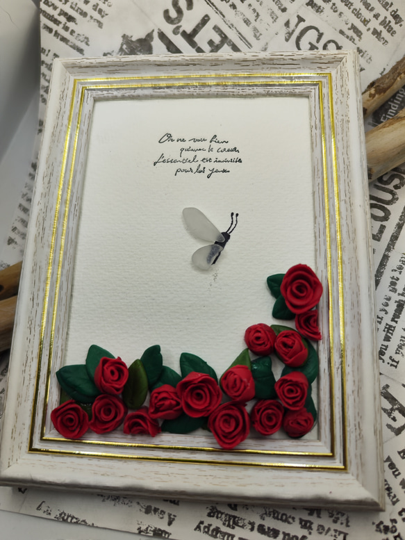 シーグラスアート】薔薇と蝶【ポリマークレイ】 フォトフレーム