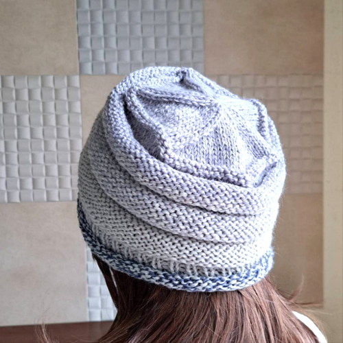 ネイビーグレー青みがかったグレーニット帽』／ゆるふわ帽子／手編み