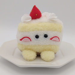 いちごのショートケーキちゃん(受注制作) 1枚目の画像