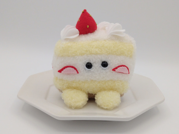 いちごのショートケーキちゃん(受注制作) 1枚目の画像