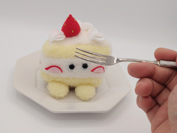 いちごのショートケーキちゃん(受注制作) 5枚目の画像