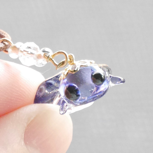 小さなガラスの金魚〈あめきんぎょ〉ネックレス＊星空とワックス