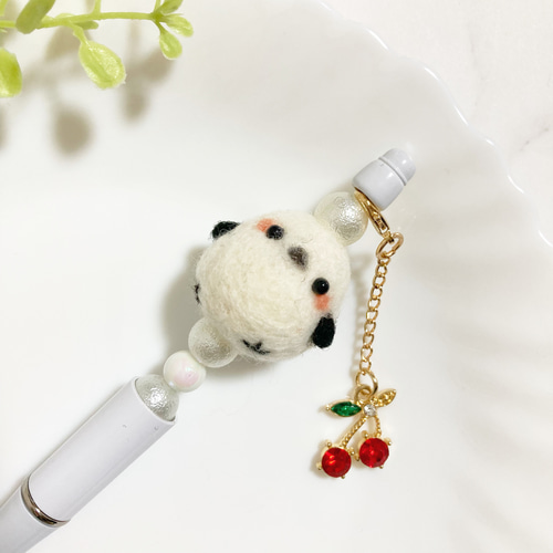 ●いちご●もふもふシマエナガ　ハンドメイド　肩がけ&ショルダー ○いちご様専用○もふもふシマエナガ ハンドメイド 肩がけ