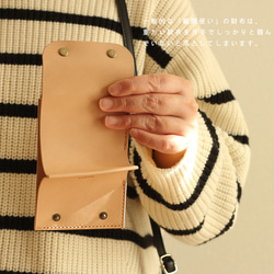 紙袋の形をモチーフにした 可愛い二つ折り財布 LF-016 ヌメ革ALL レザー財布 ミニ財布 ウォレット 革財布 11枚目の画像