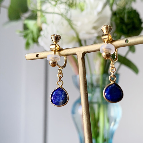 ユニセックス【12月の誕生石】幸運の石「ラピスラズリ」ピアス