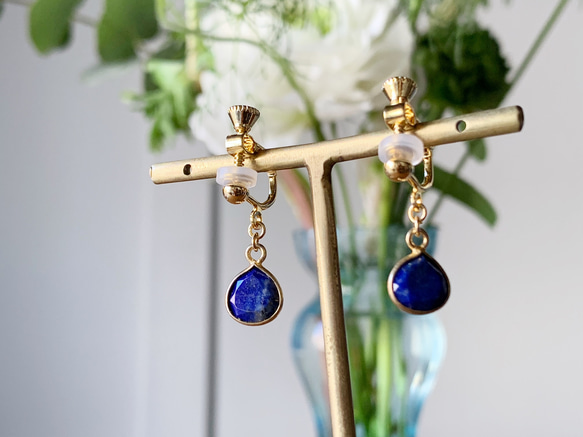 ユニセックス【12月の誕生石】幸運の石「ラピスラズリ」ピアス