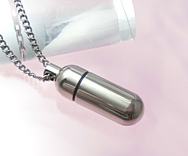 純チタン製ピルケースペンダント（内部に硬質ガラス容器付）一生もの ＊日本製