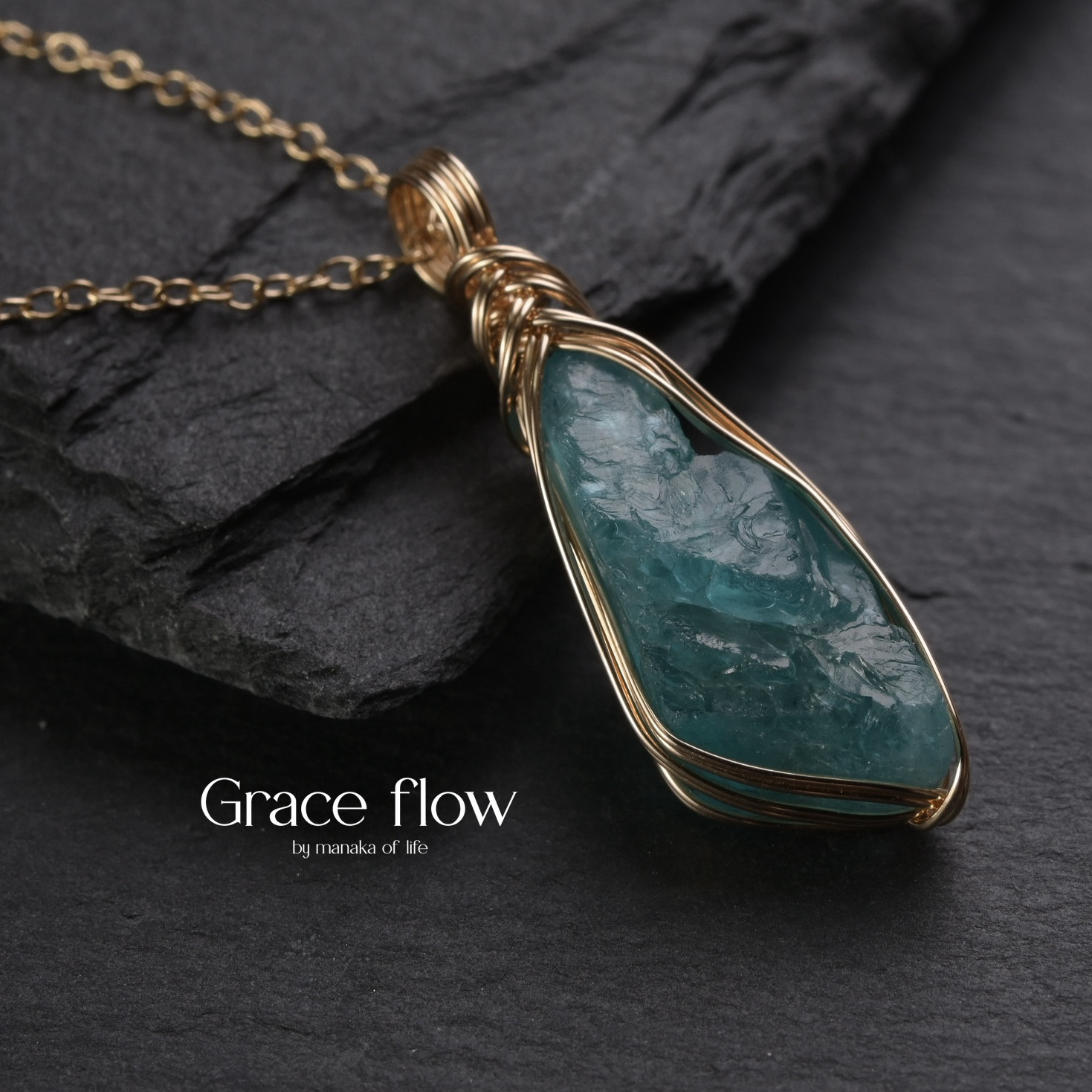 天然石　ペタライト＆モルダバイト ワイヤーラッピング　ペンダントトップ 天然石 ペタライト＆モルダバイト ワイヤーラッピング