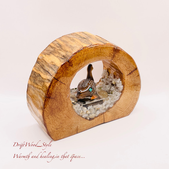 一つ限りの流木アート 水辺にたたずむカルガモ ジオラマ 流木 フィギュア 置物 鳥 インテリア レジン N6 8枚目の画像