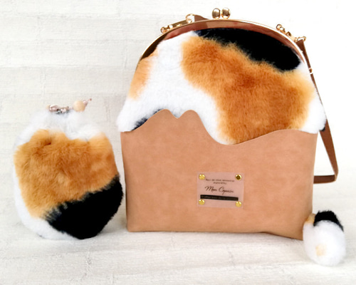 ミケねこバッグ/ファーがま口/ファーバッグ/スマホショルダー/がま口