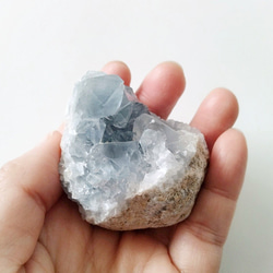 【送料無料】天上の青◆セレスタイト原石ジオード 3枚目の画像