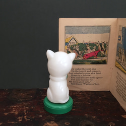 white catbottle /アンティーク白猫ガラスボトル ねこびん　北欧暮らしの道具　ギフト　プレゼント 3枚目の画像