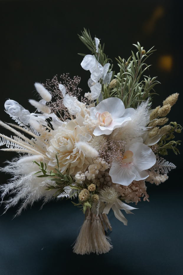 ブーケ　ウェディング　芍薬　ピオニー　ブートニア　セット　前撮り　披露宴　結婚式 ブーケ ウェディング 芍薬 ピオニー ブートニア セット 前撮り 披露宴