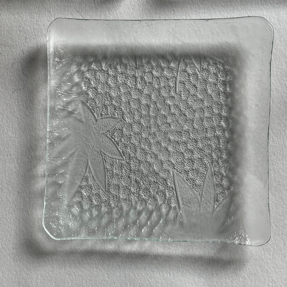 昭和アンティークガラスの小皿　楓柄　3枚セット 7枚目の画像
