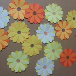 花（２枚重ね）【グラデーション】15枚　〈春の壁面〉　画用紙　壁面飾り　保育園・幼稚園・学校・図書館その他施設　 1枚目の画像
