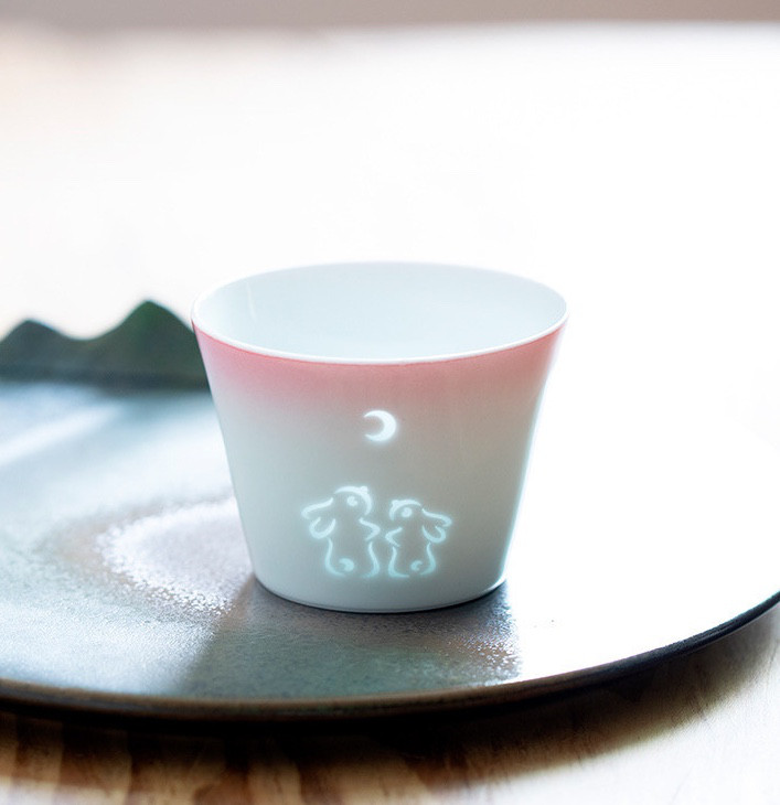 【日本初】透明絵夢 - マグカップ 月兎シリーズ　贈り物　記念日　新生活　伝統工芸　コレクション　プレゼント　送料無料