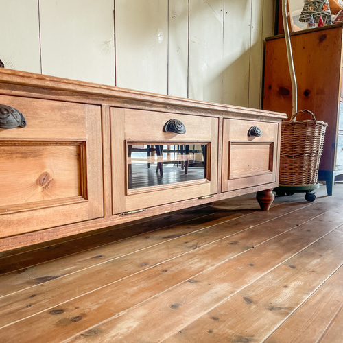 おしゃれ かわいい フランスアンティークテレビボード（ブラウン