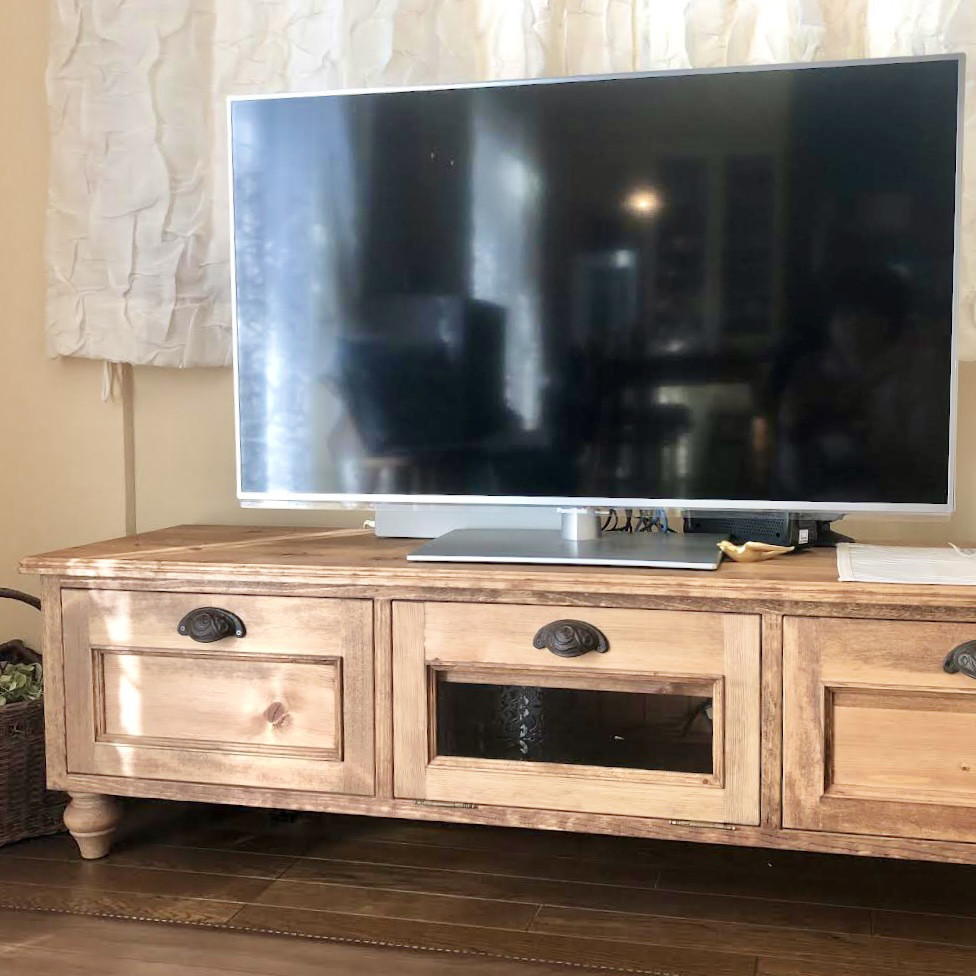 おしゃれ かわいい フランスアンティークテレビボード（ブラウン）  英国アンティークローボード 輸入住宅向けオーダー家具