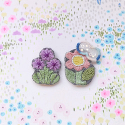 選べる✿刺繍のお花アクセサリー　Ｂセット 1枚目の画像