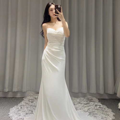 新作！高級感溢れる 高級サテン 美しい花レース マーメイドドレス