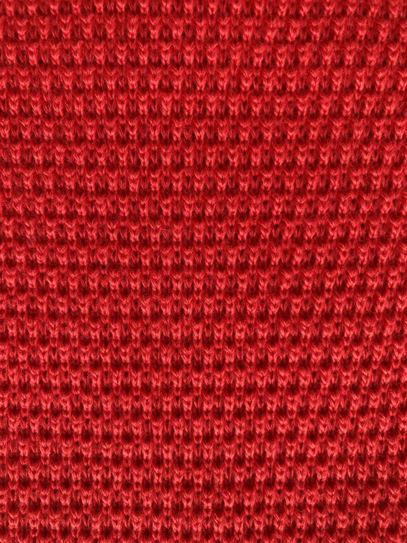 『ポコポコ』と表情豊かな【カノコ編み】のサッと巻けるコンパクトミニマフラー　【スカーレット】 10枚目の画像