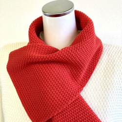 『ポコポコ』と表情豊かな【カノコ編み】のサッと巻けるコンパクトミニマフラー　【スカーレット】 5枚目の画像