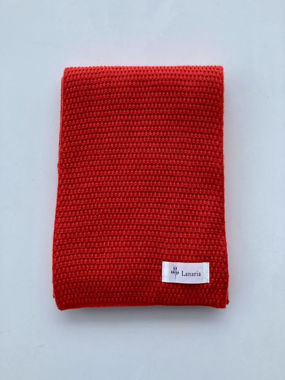 『ポコポコ』と表情豊かな【カノコ編み】のサッと巻けるコンパクトミニマフラー　【スカーレット】 9枚目の画像