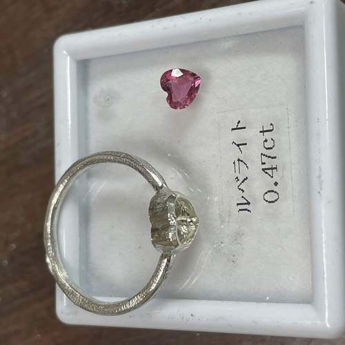 ルベライト ピンク トルマリン ハートシェイプカット 0.4ct ルベライト ピンク トルマリン ハートシェイプカット 0.4ct