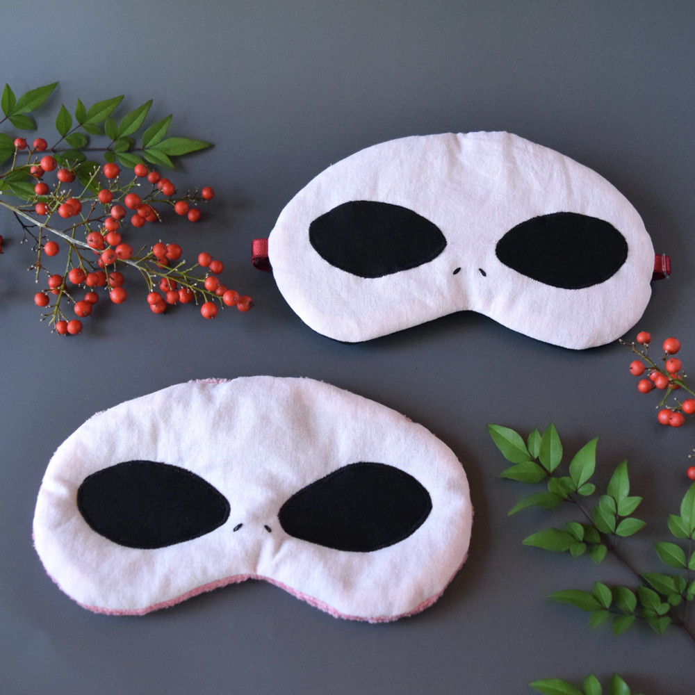 【送料無料】宇宙人アイマスクと小豆のホットアイピロー２点セット | ピンク