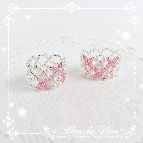 初桜」チェコビーズ＆パールの花モチーフのビーズ編みリング（さくら 