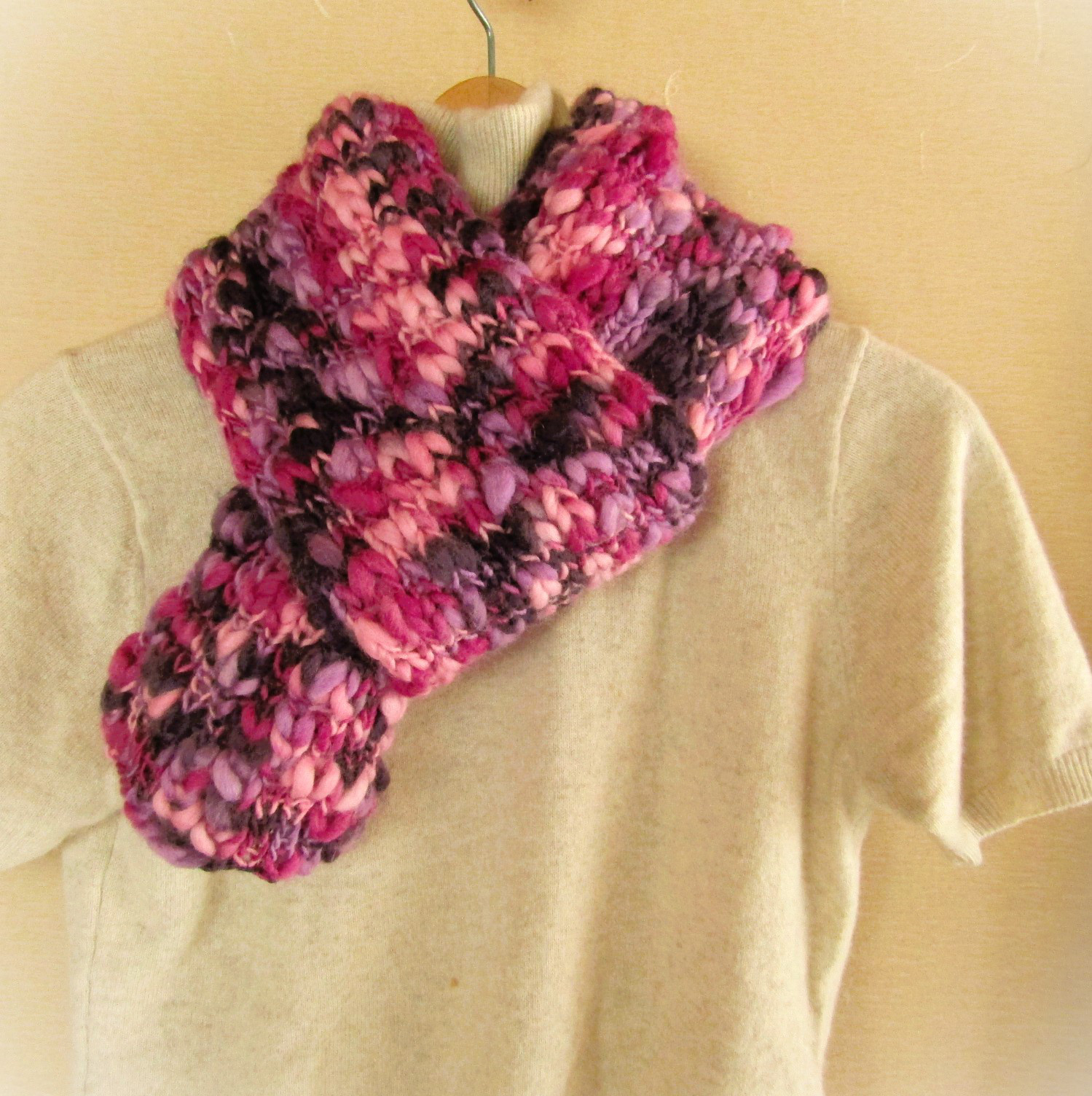 ❁手編み❁ぽこぽこグラデーションマフラー(ベリー)一点もの❁creema限定❁