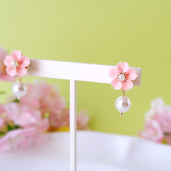 福袋・幸せ運ぶピンク桜とホワイトパールのイヤリング（ピアス）&ネックレスセット・受注制作 11枚目の画像