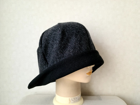 魅せる帽子☆ふんわり軽い♪あったかウール100%ニットのクロッシュ～チャコールグレー&ブラック 7枚目の画像