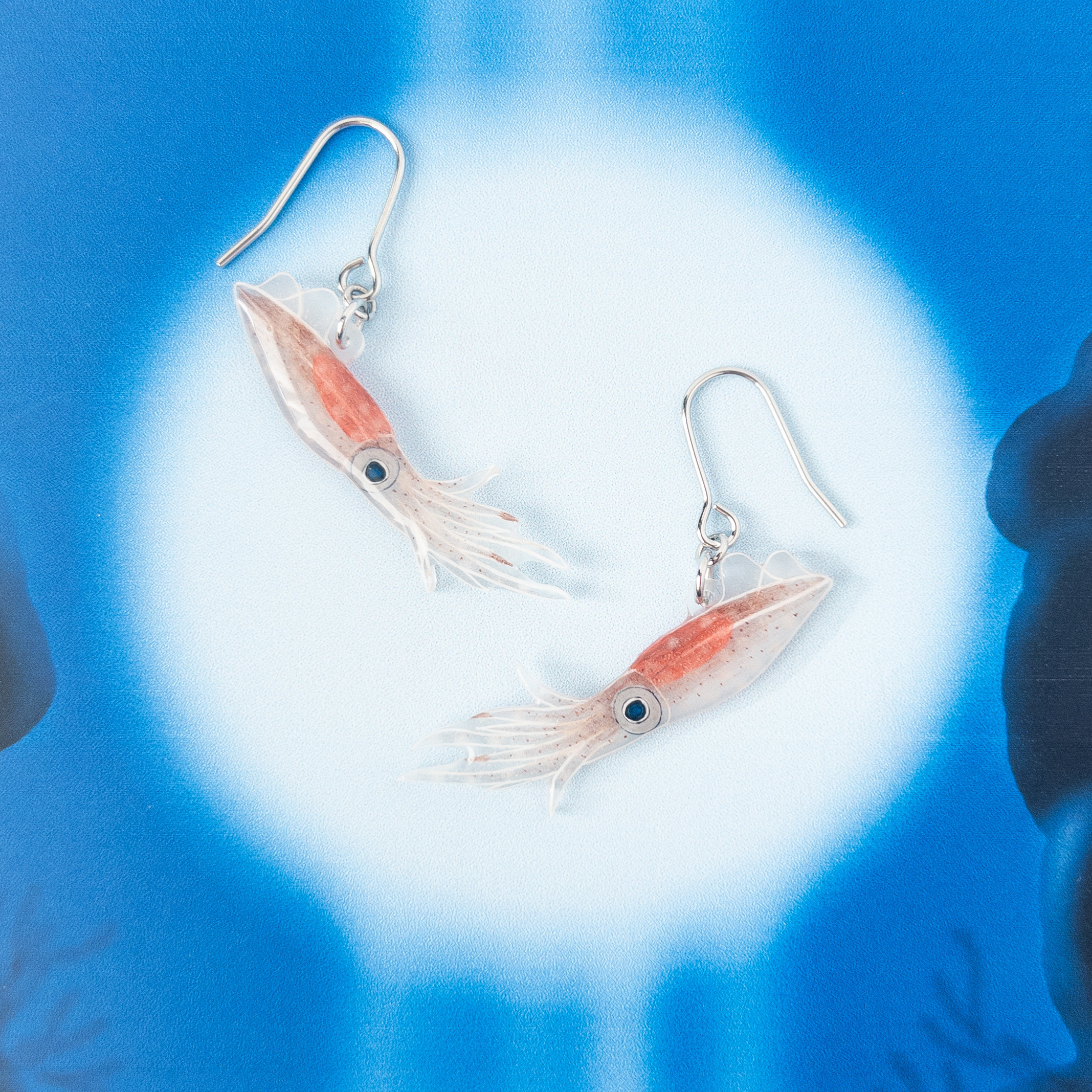 ホタルイカ蓄光ピアス/イヤリング        Ω