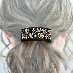 【258】インド刺繍　バレッタ　ポニーバレッタ　ポニーテール　ヘアアクセサリー 2枚目の画像