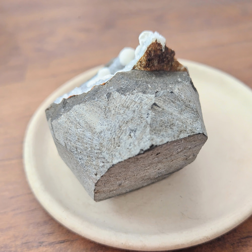 オケナイト「ラビットテール」 鉱物標本 天然石 Momo 通販 17043888