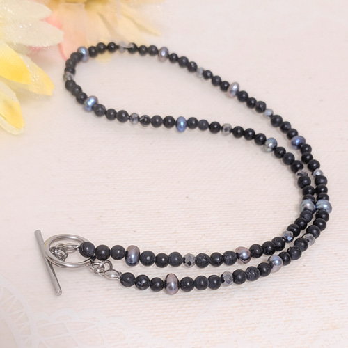 北海道産ブラックシリカの原石ビーズを使用した、遠赤外線効果バツグン