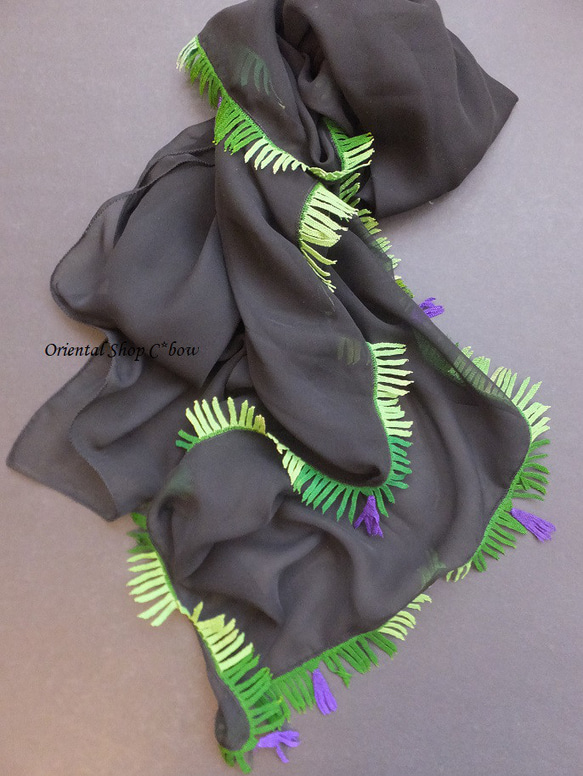 画像1: 超希少｜コンヤ：アンティークオヤスカーフ｜伝統的なフィリーゼオヤ｜イーネオヤ[202211435] できる限り商品に近い色合いをお届けするよう心がけていますが 光の具合 ＰＣの使用環境によって実際の色合いと異なっている場合があります