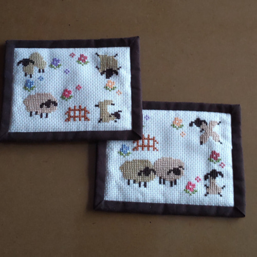 愉快な羊の家族 クロスステッチのコースター キルトマット その他 