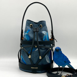 新作【TORICAGO_青い鳥◆デニム×ネイビー◆金具ゴールド】鳥籠モチーフデザイン＊褒められバッグ 1枚目の画像