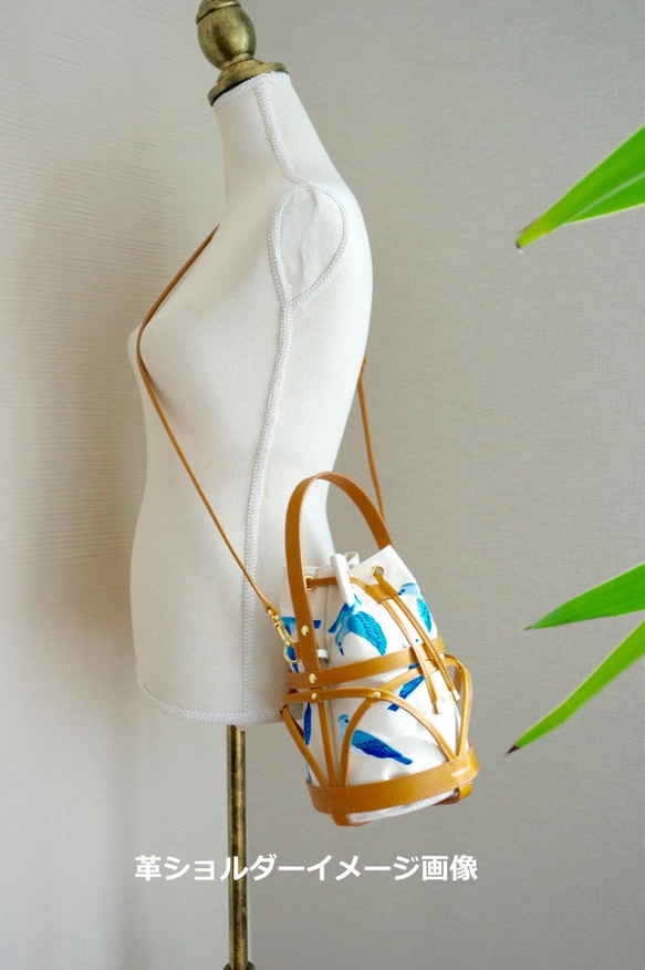 新作【TORICAGO_青い鳥◆デニム×ネイビー◆金具ゴールド】鳥籠モチーフデザイン＊褒められバッグ 11枚目の画像