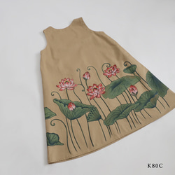 夏準備ＳＡＬＥ　１０５ｃｍ　手描き　コットンチノ生地　和画衣　清らかに咲く蓮　花　ワンピース　ジャンパースカートK80C 4枚目の画像