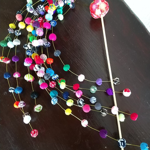 2025ボリュームポンポン玉飾り棒3本セットちりめん細工年賀年始元日 ボリュームポンポン玉飾り棒3本セットちりめん細工おひなさまお正月