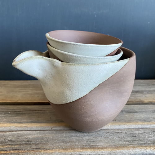 お酒の美味しくなる備前土の白釉の酒器セット（片口・お猪口2コ