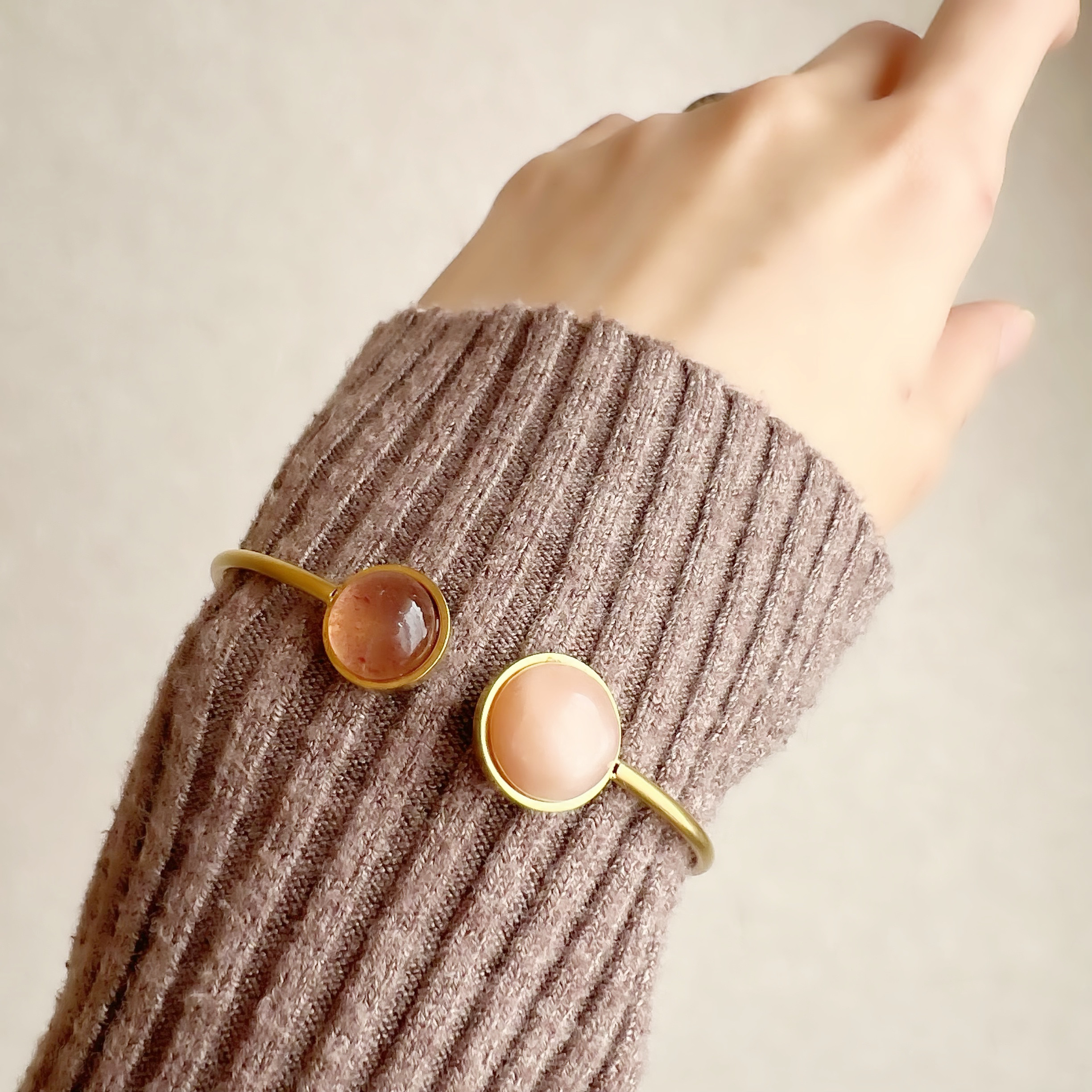 【JORIE】DOUBLE STONEバングル　恋を叶えたいあなたに　ピーチムーンストーン×ピンクエピドート