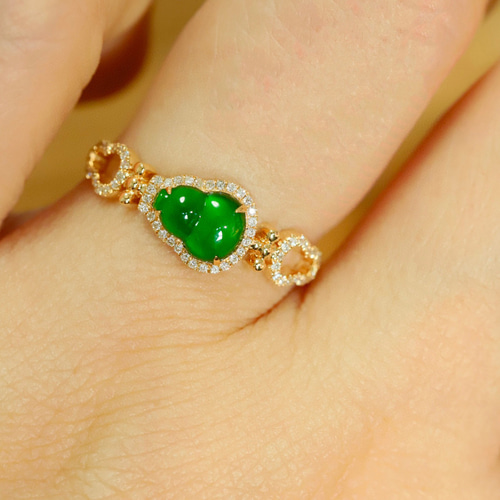 天然ダイヤモンド付きヒスイリングk18 （昭和レトロな18金リング（翡翠  