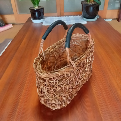 送料無料 あけびのみだれ編みかごバッグ かごバッグ 花結び 通販